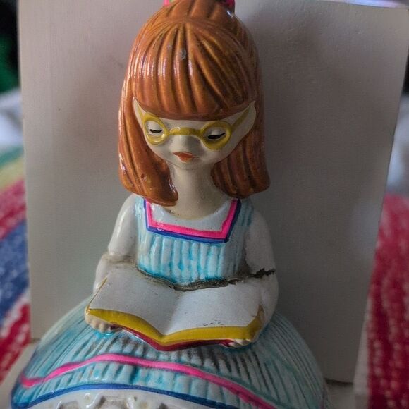 Vintage MCM Earl Bernard Girl Reading Bookend Set - Picture 5 of 5